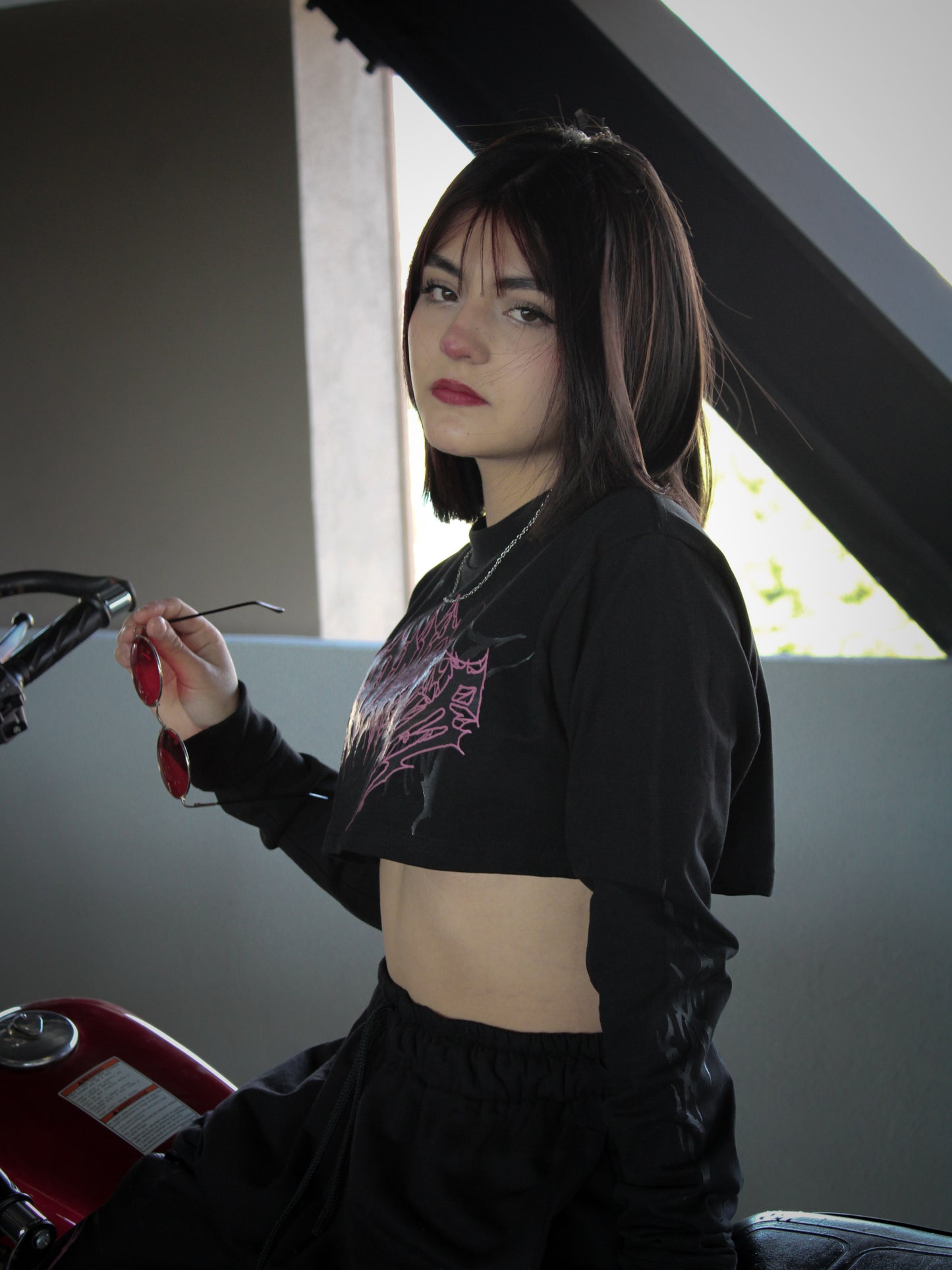 CROP TOP MONSTER